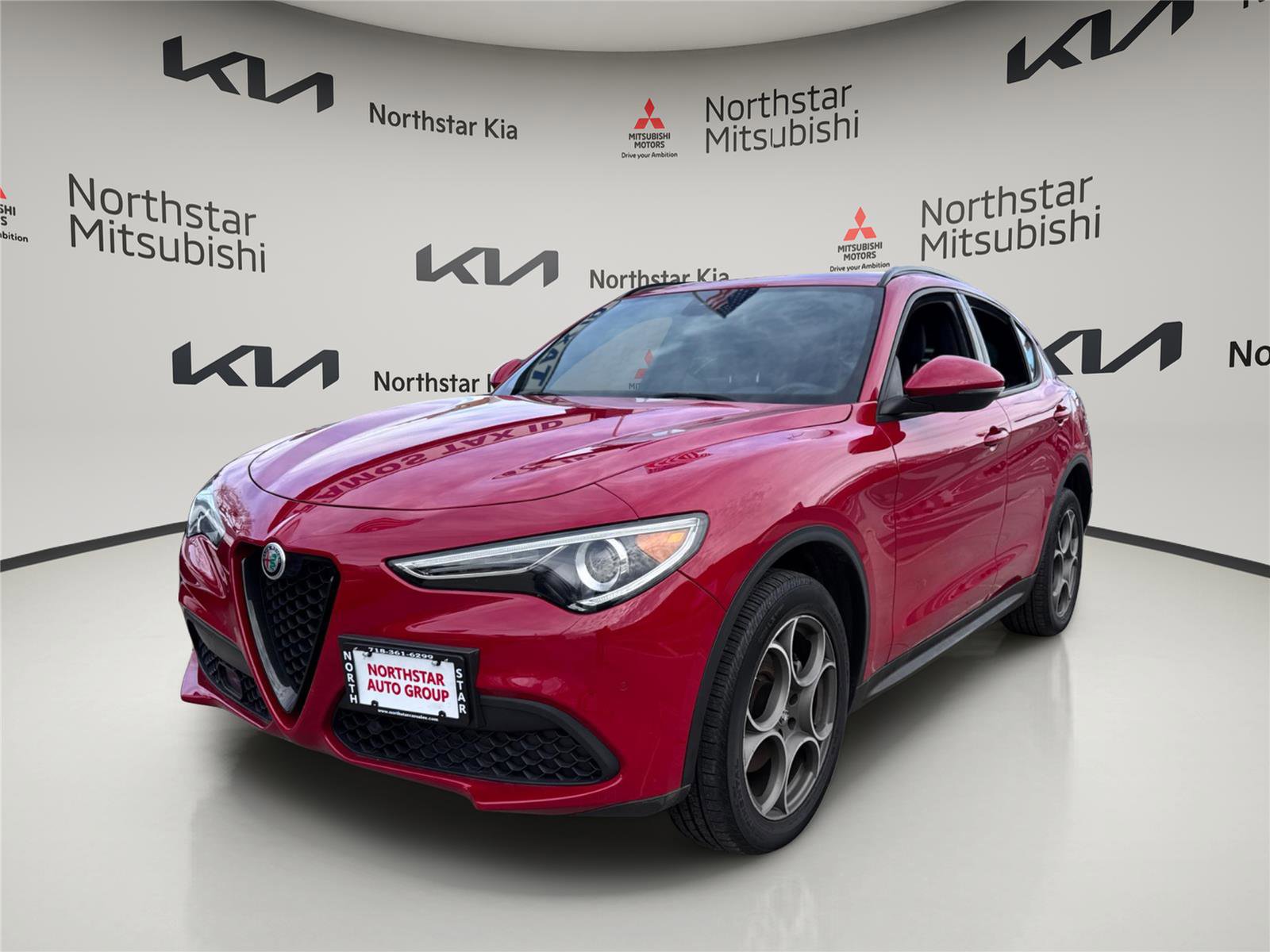 Used 2022 Alfa Romeo Stelvio Sprint image 1