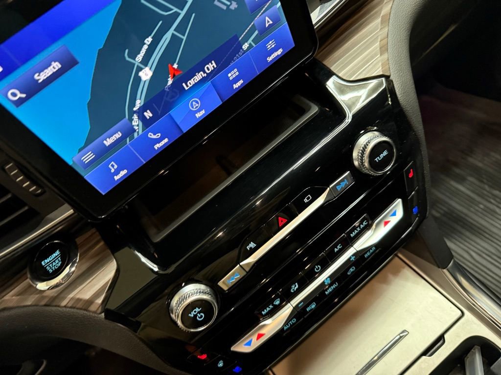 Used 2022 Ford Explorer Limited w/ Equipment Group 301A image 35