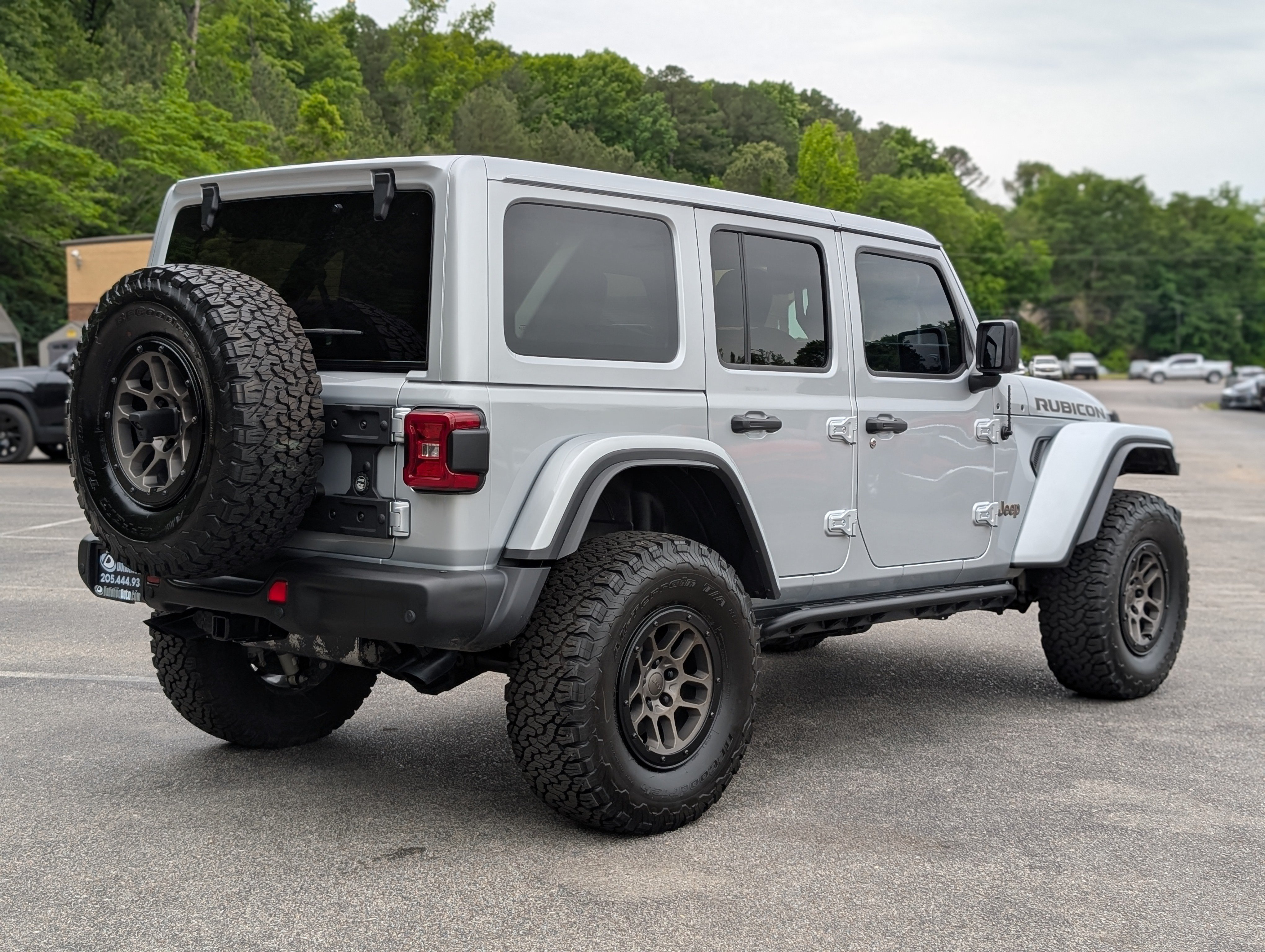 Used 2023 Jeep Wrangler Unlimited Rubicon 392 w/ Xtreme Recon 35" Tire Package AWD/4WD image 9
