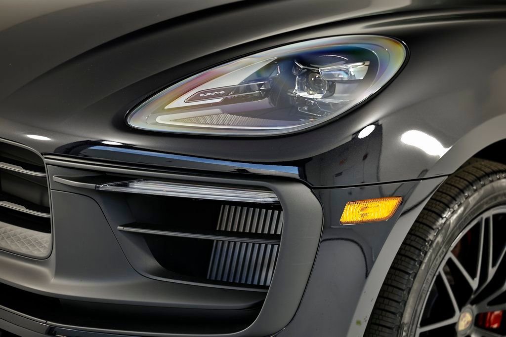 New 2026 Porsche Macan GTS image 9