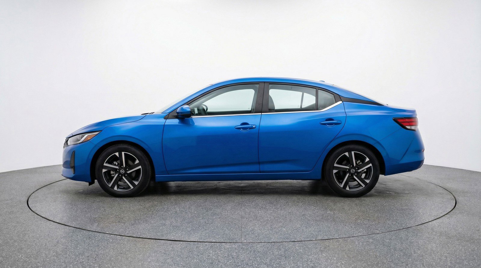 Used 2025 Nissan Sentra SV image 5