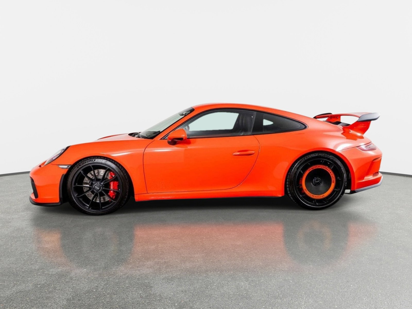 Used 2018 Porsche 911 GT3 RWD image 16