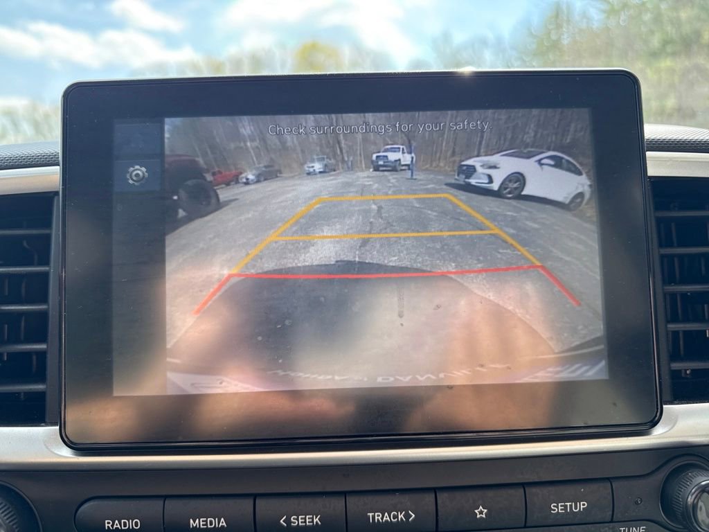 Used 2025 Hyundai Venue SEL image 23