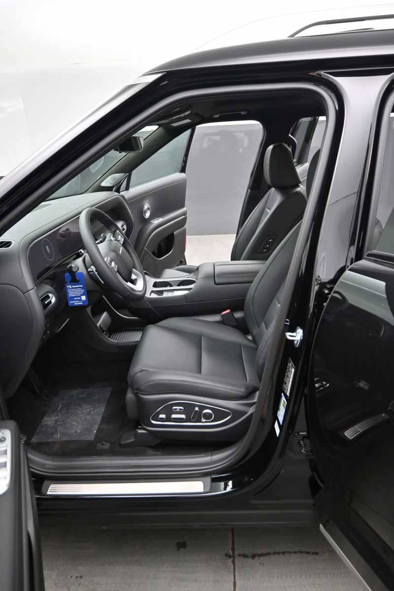 New 2026 Hyundai Palisade Calligraphy AWD/4WD image 16
