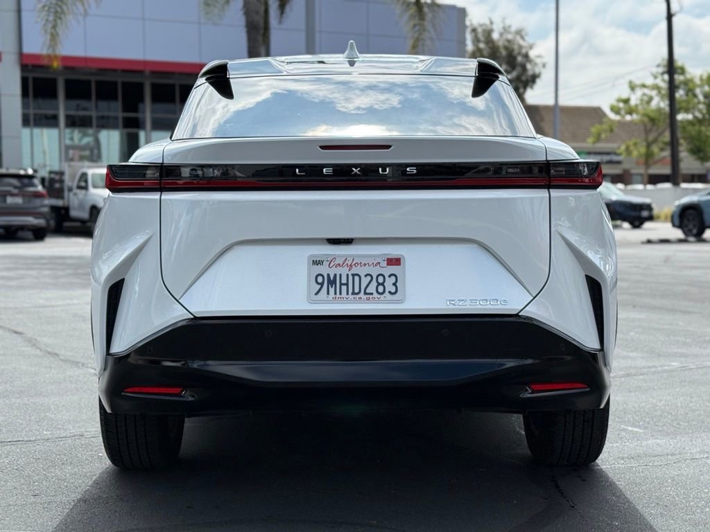 Used 2024 Lexus RZ 300e Premium w/ Technology Package image 10