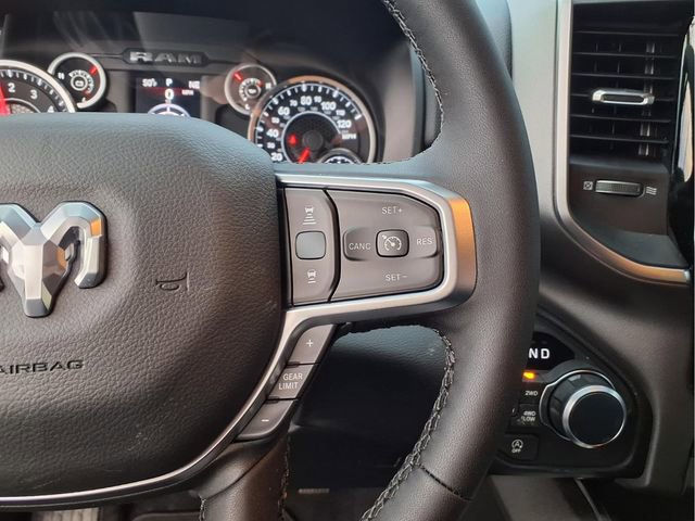 New 2026 RAM 1500 4x4 Crew Cab image 17