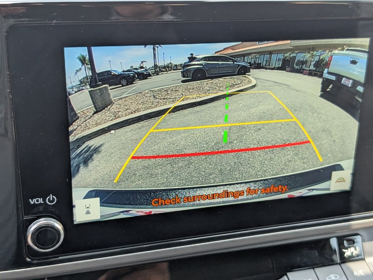 Used 2025 Toyota Camry SE w/ Convenience Package FWD image 6