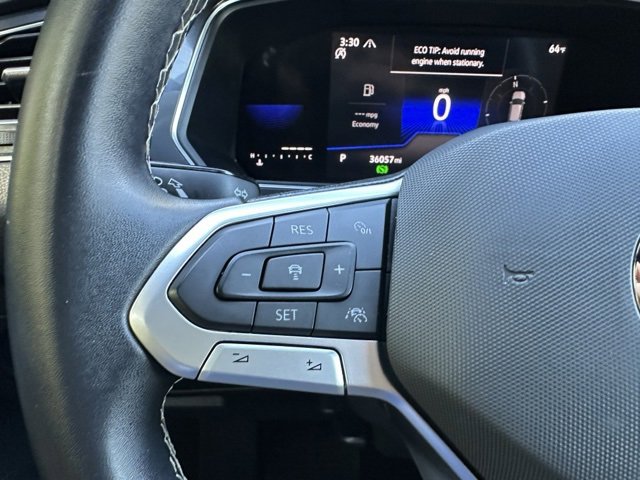 Used 2022 Volkswagen Tiguan SE w/ Panoramic Sunroof Package image 15