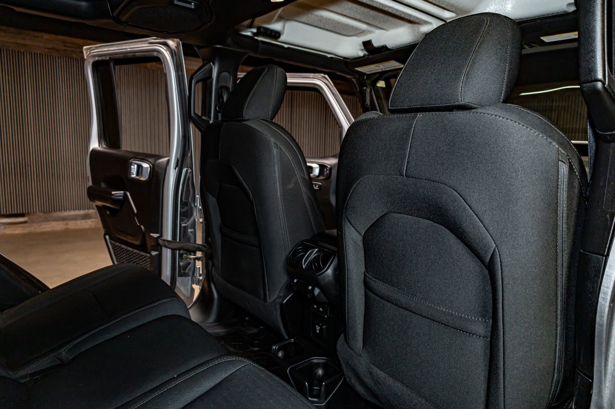 Used 2021 Jeep Gladiator Willys image 22