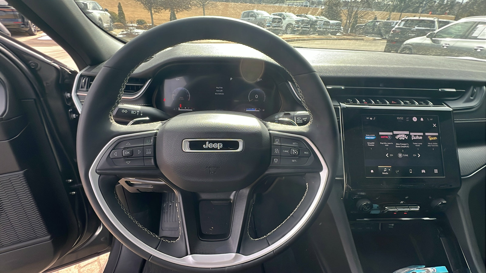 Used 2023 Jeep Grand Cherokee Altitude image 25