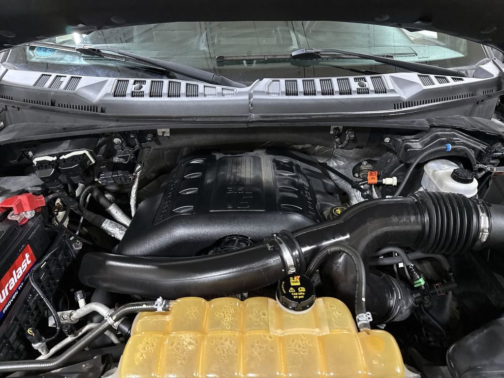 Used 2016 Ford F150 XLT w/ Equipment Group 302A Luxury image 26