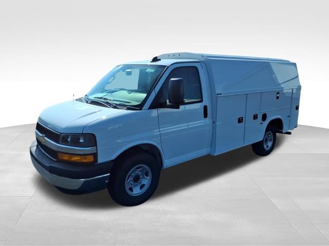 New 2026 Chevrolet Express 3500 w/ Power Convenience Package RWD image 4