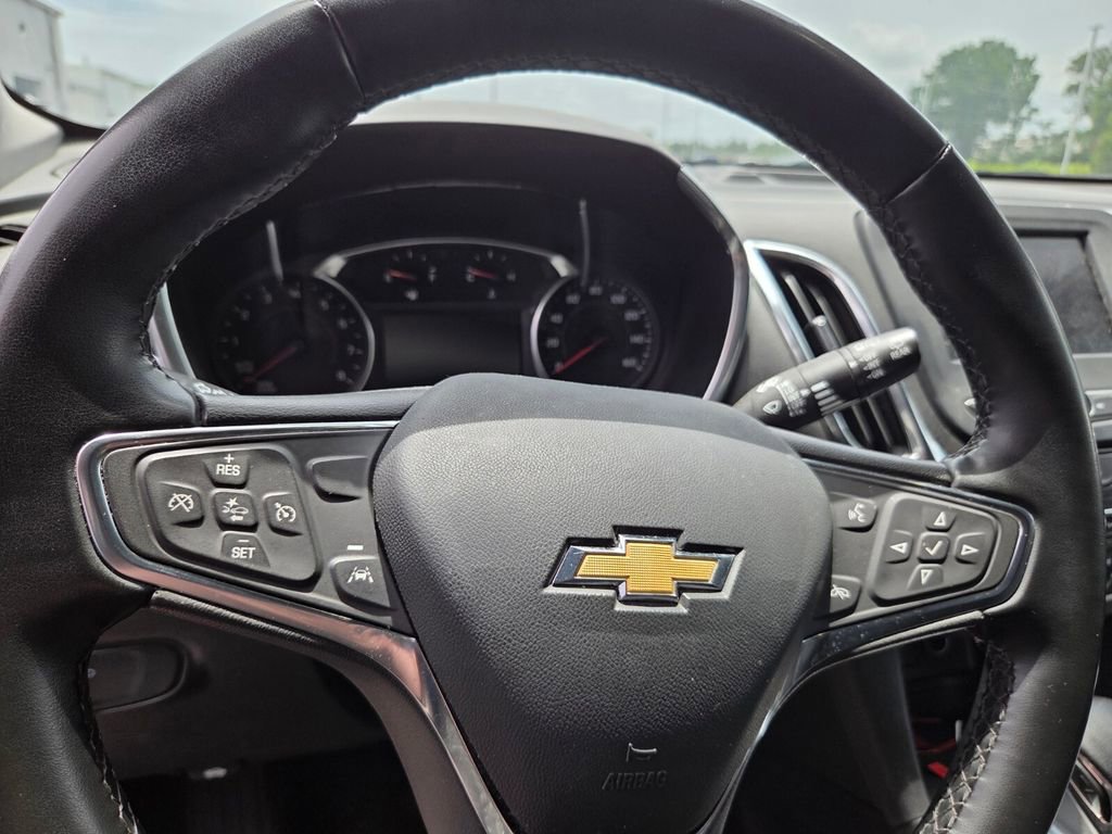 Used 2023 Chevrolet Equinox LT FWD image 9