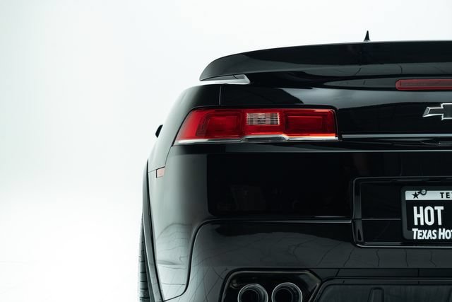 Used 2015 Chevrolet Camaro Z/28 RWD image 17