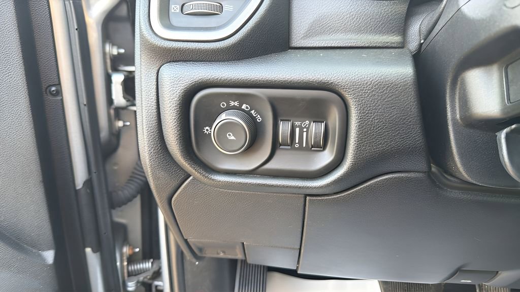 Used 2020 RAM 2500 Tradesman image 26