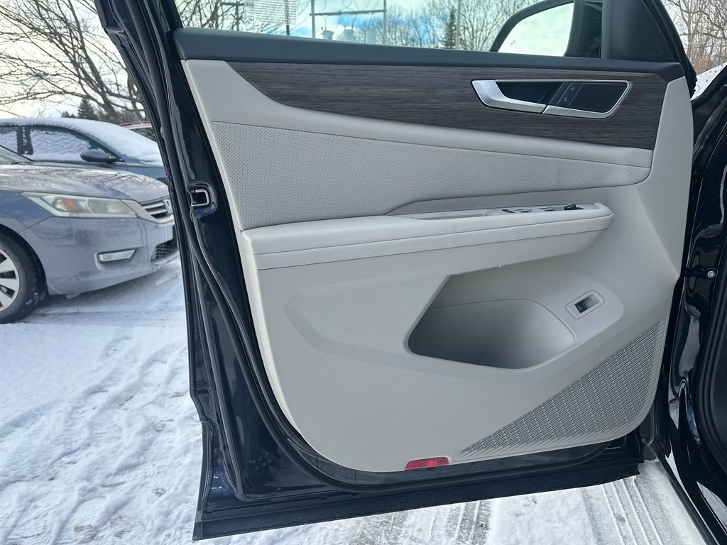 New 2026 Volkswagen Atlas SEL image 5