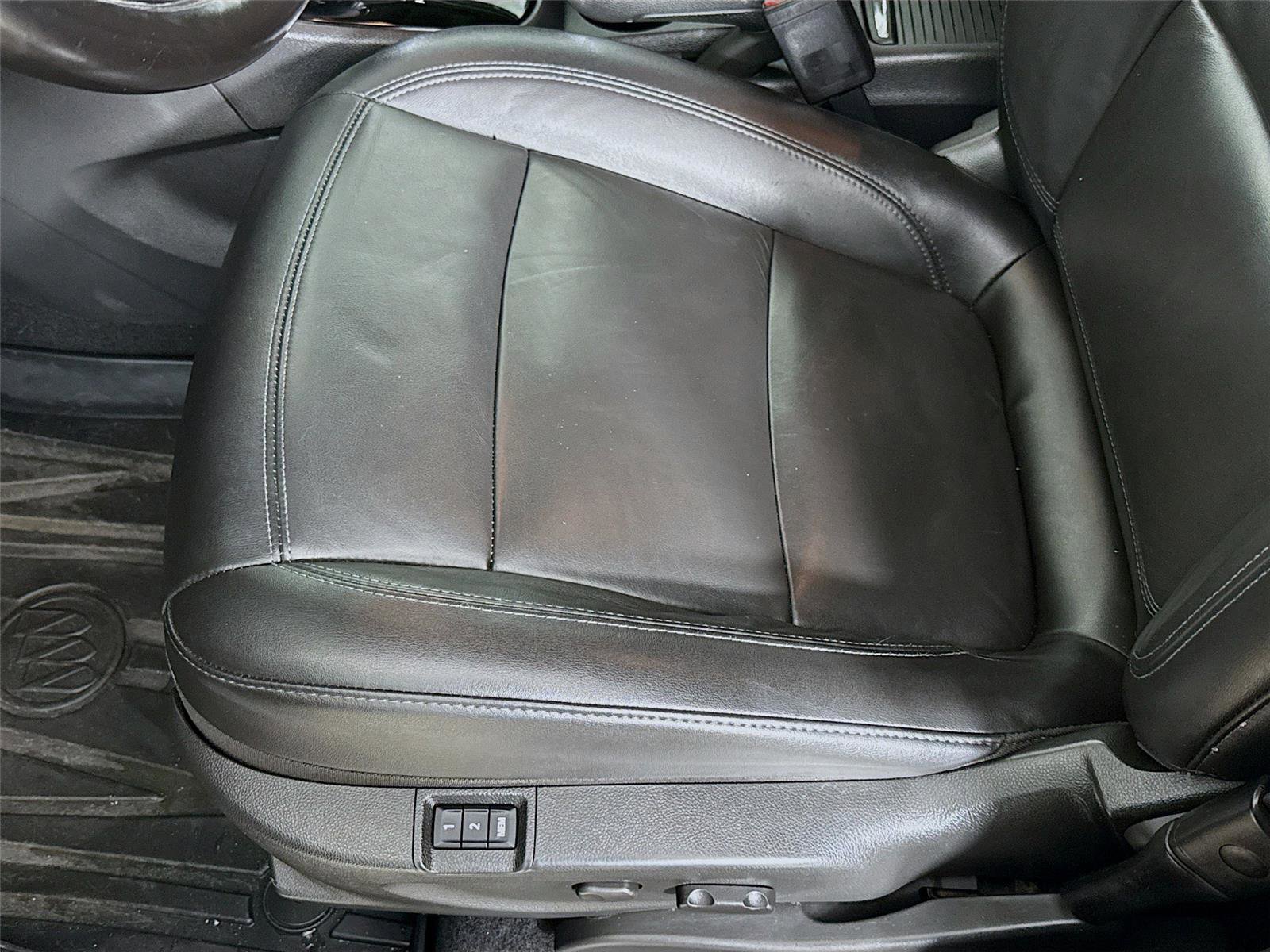 Used 2019 Buick Encore Essence w/ Safety Package II image 18