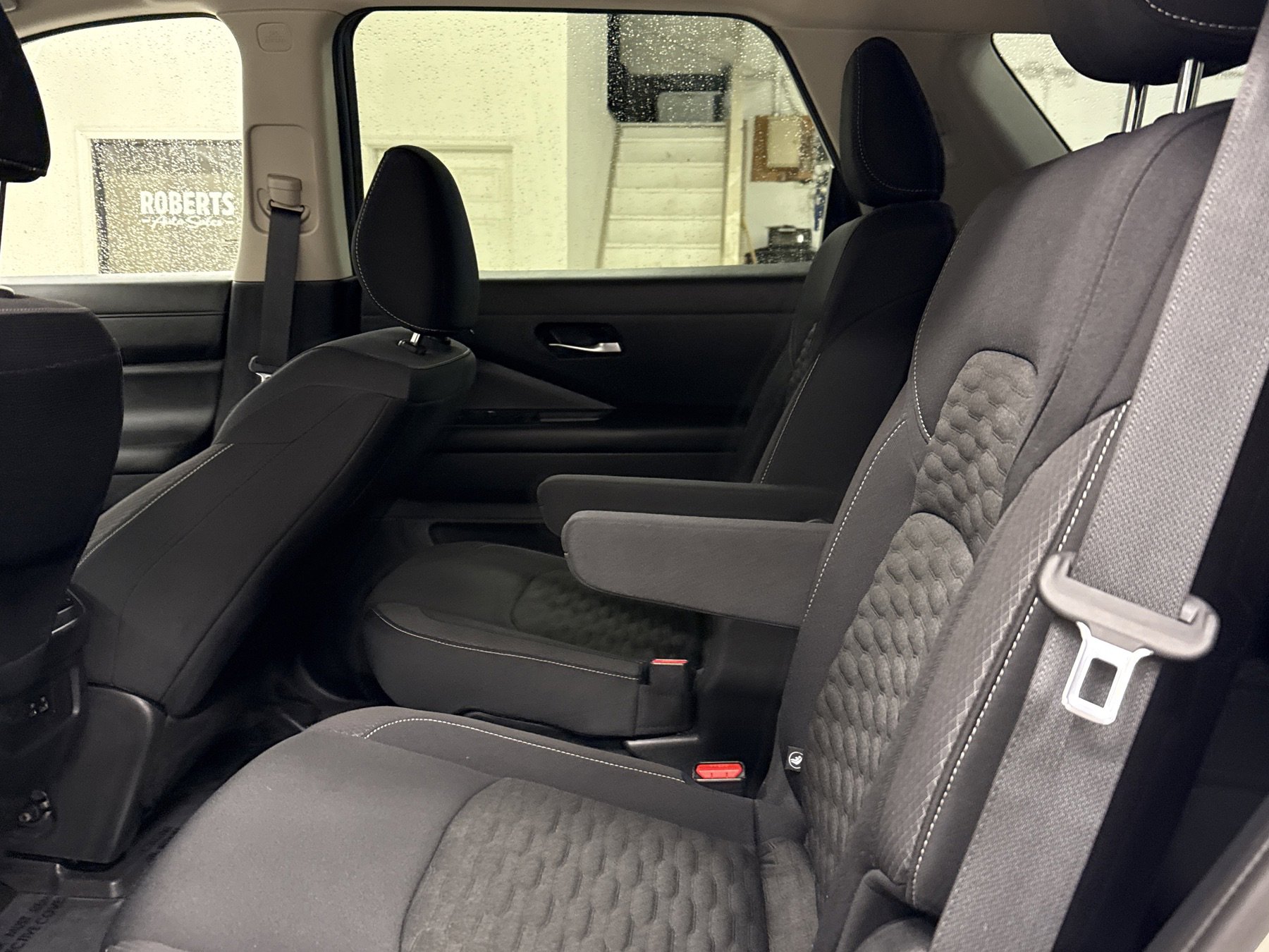 Used 2022 Nissan Pathfinder SV w/ SV Premium Package image 13