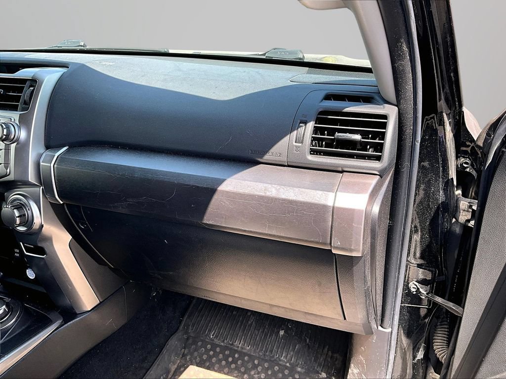 Used 2017 Toyota 4Runner SR5 Premium AWD/4WD image 17