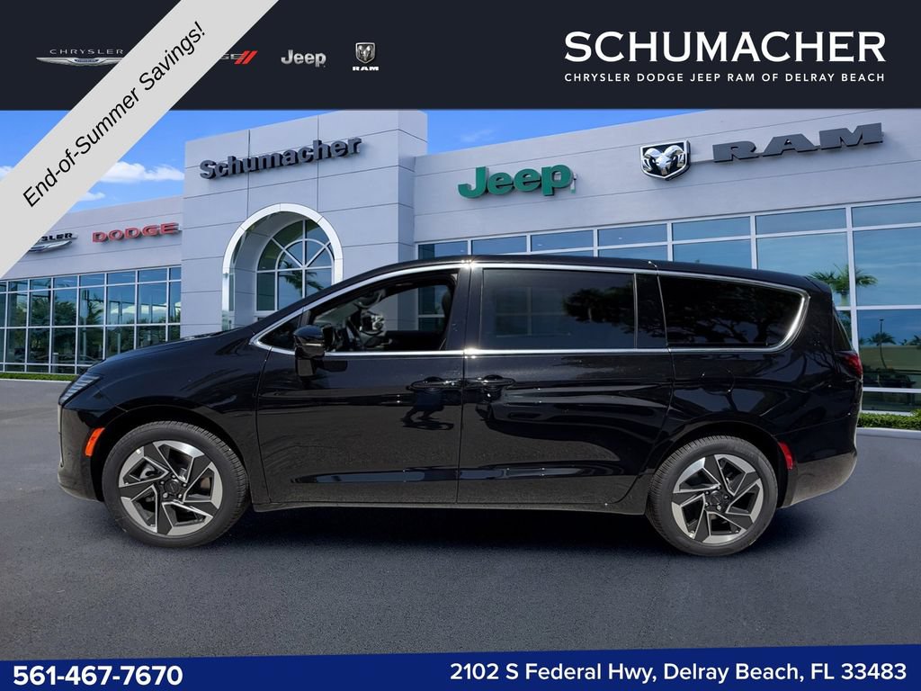 New 2027 Chrysler Pacifica Limited AWD/4WD image 4