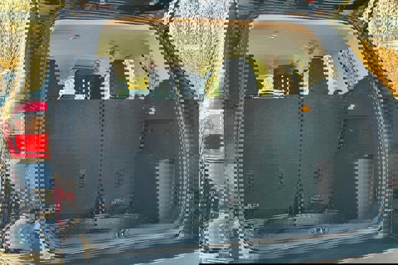 Used 2017 Ford Escape SE w/ SE Cold Weather Package image 15