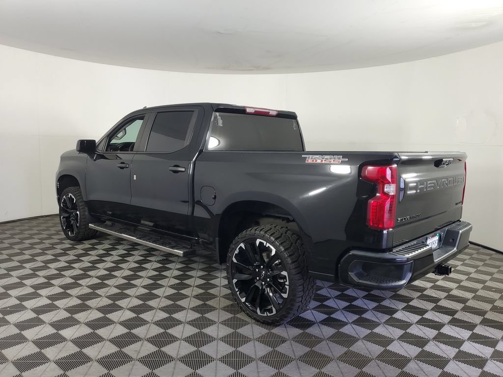 Used 2024 Chevrolet Silverado 1500 Custom Trail Boss w/ LPO, Dark Essentials Package AWD/4WD image 6