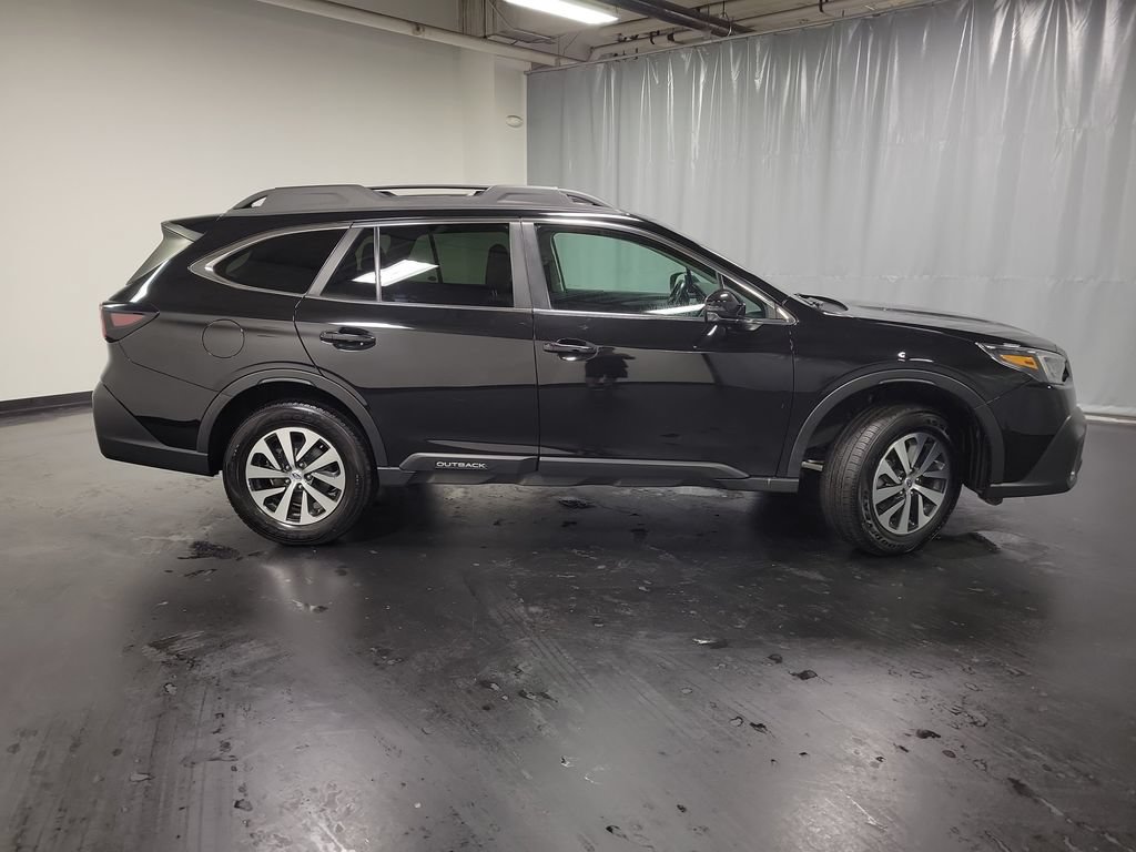 Used 2022 Subaru Outback Premium AWD/4WD image 9
