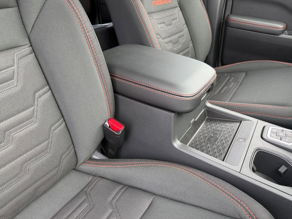New 2026 Nissan Frontier PRO-4X w/ Pro-4x Convenience Package image 15