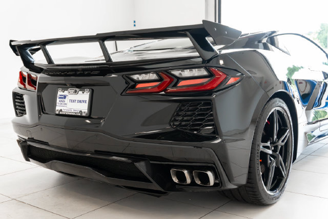Used 2021 Chevrolet Corvette Stingray Preferred Cpe w/ Z51 Performance Package RWD image 38