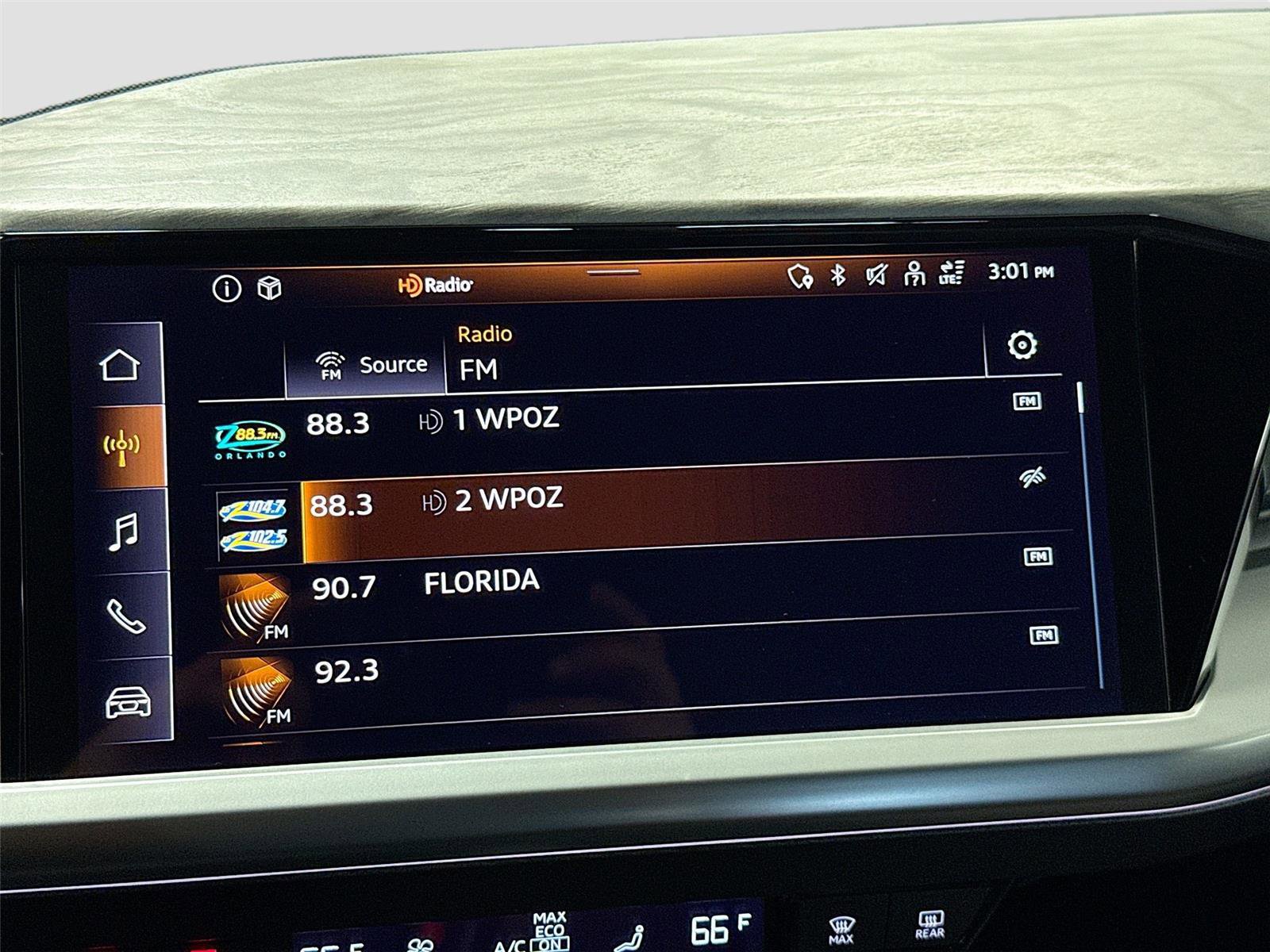 Certified 2023 Audi Q4 e-tron Premium w/ Convenience Package image 15