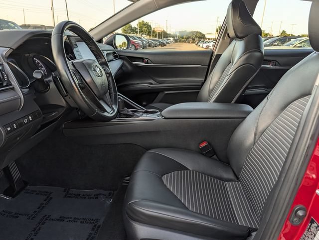 Used 2024 Toyota Camry SE w/ Convenience Package FWD image 25