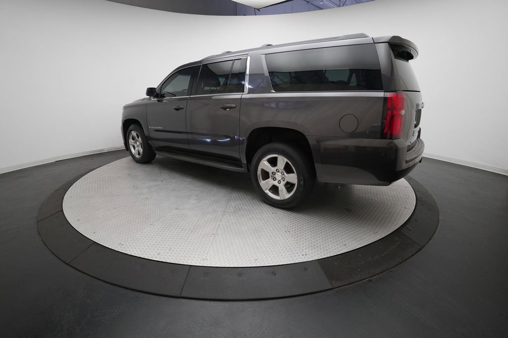 Used 2017 Chevrolet Suburban LT image 33
