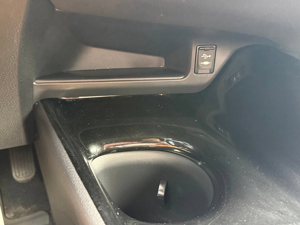 Used 2019 Toyota C-HR XLE FWD image 54