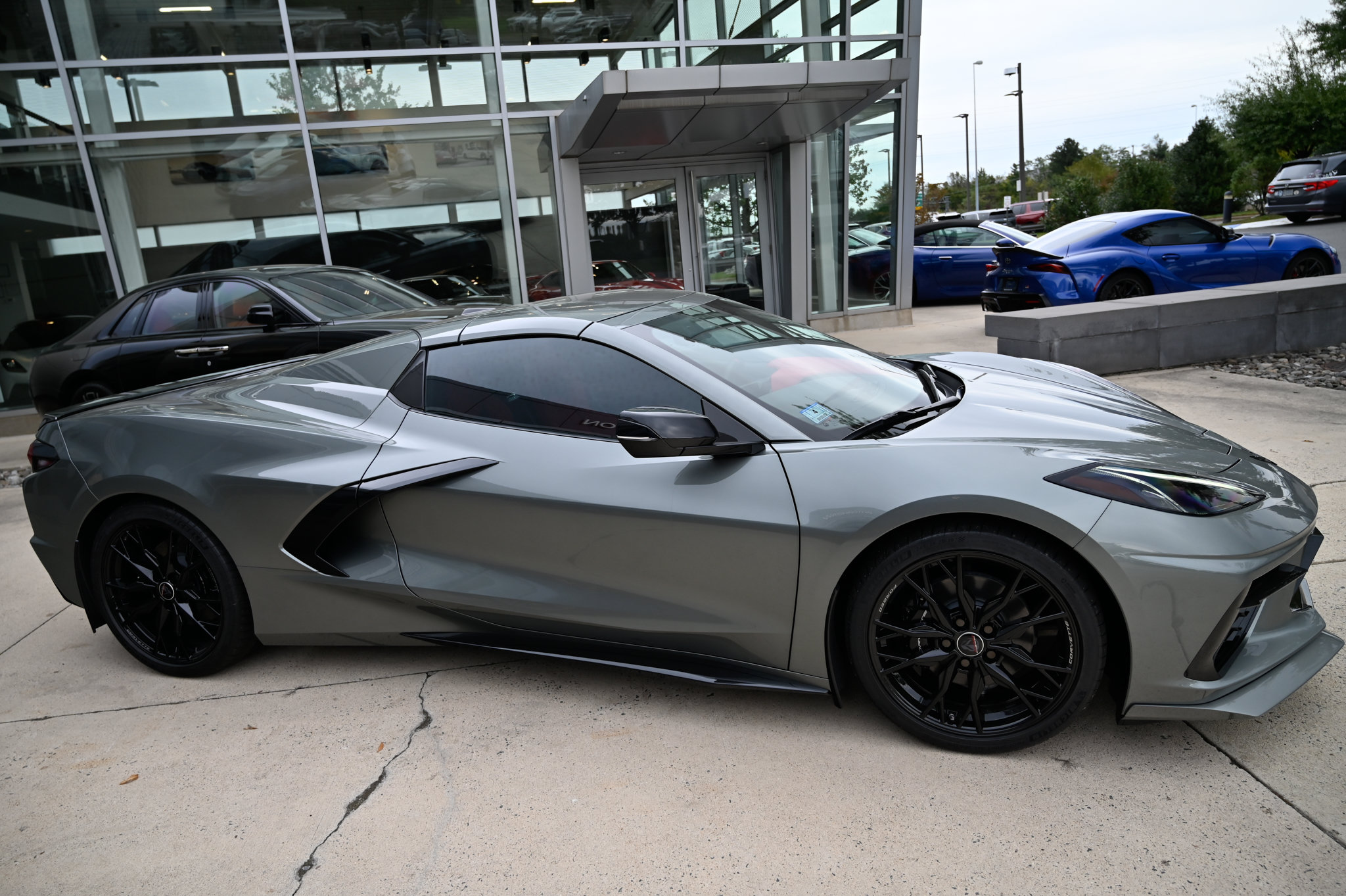 Used 2023 Chevrolet Corvette Stingray Premium Conv w/ Battery Protection Package RWD image 4