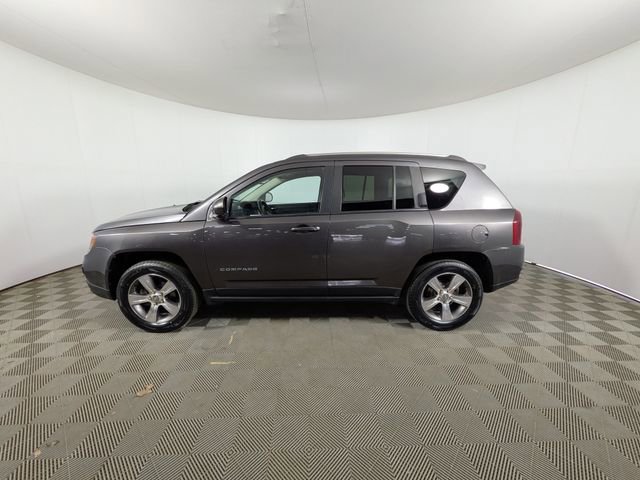 Used 2017 Jeep Compass High Altitude AWD/4WD image 21