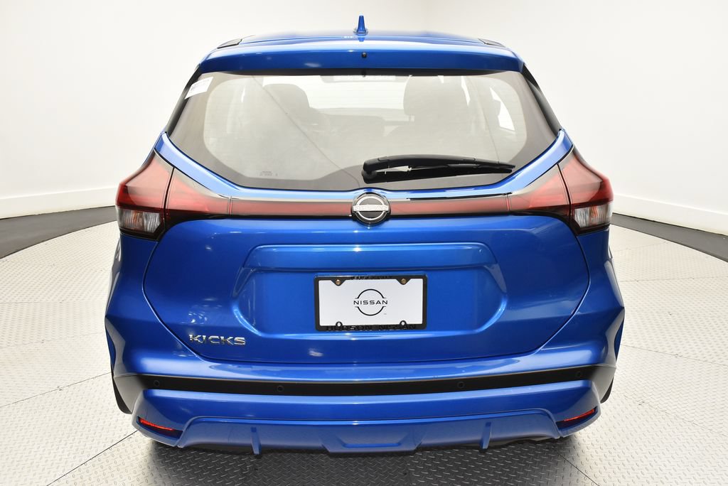 Used 2024 Nissan Kicks S FWD image 6
