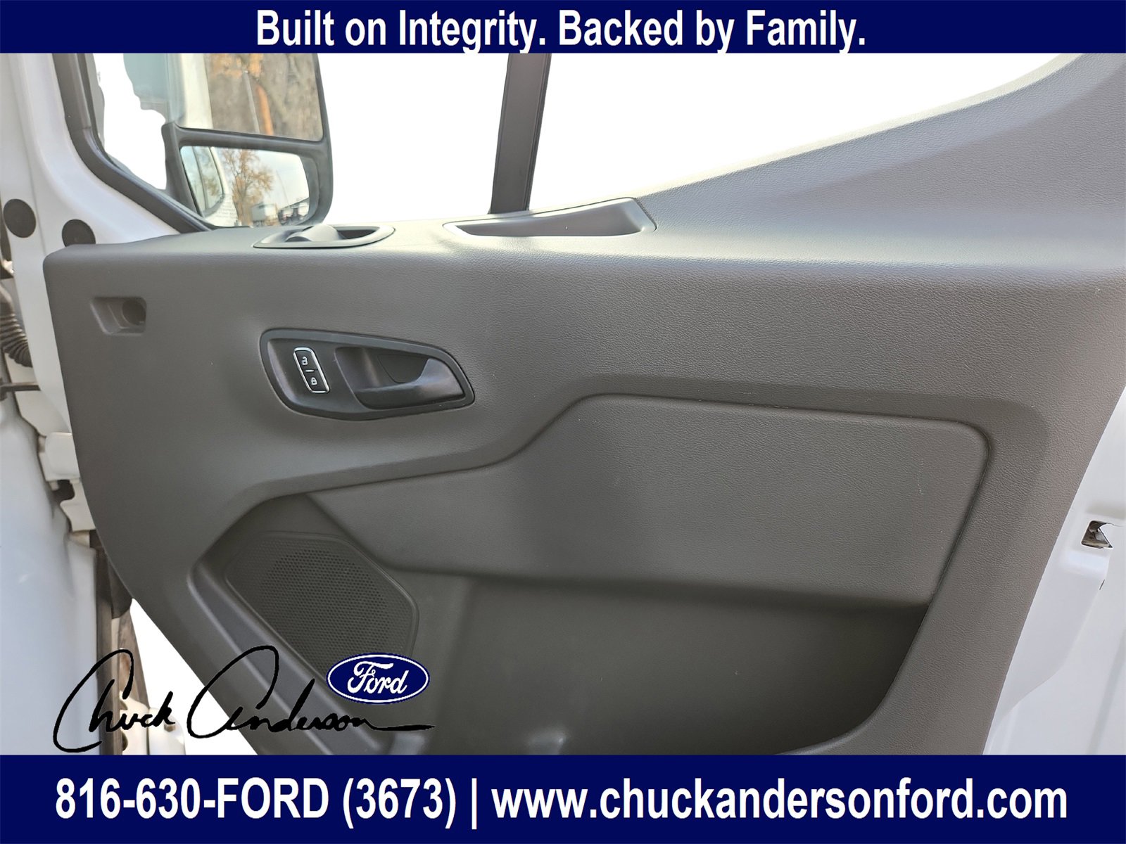 Used 2022 Ford Transit 350 DRW image 16