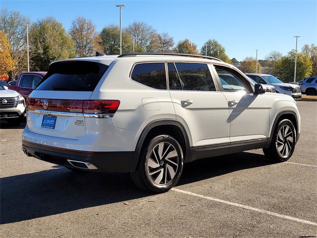 Used 2024 Volkswagen Atlas SE image 3