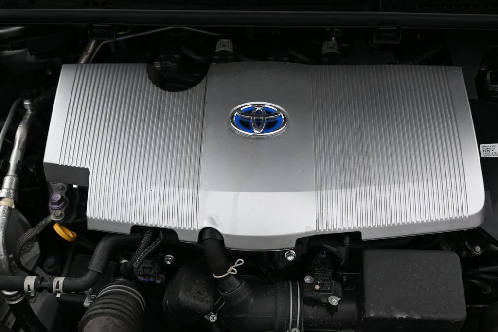 Used 2022 Toyota Prius LE FWD image 36