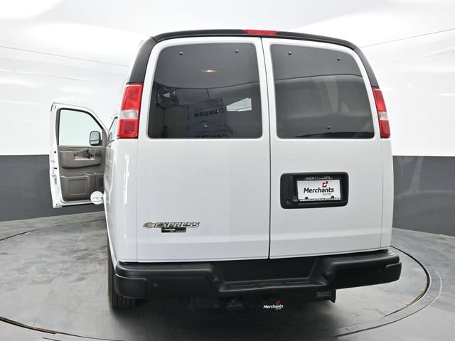 Used 2024 Chevrolet Express 3500 LS RWD image 45
