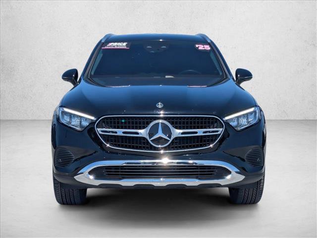 Used 2025 Mercedes-Benz GLC 350e 4MATIC image 2