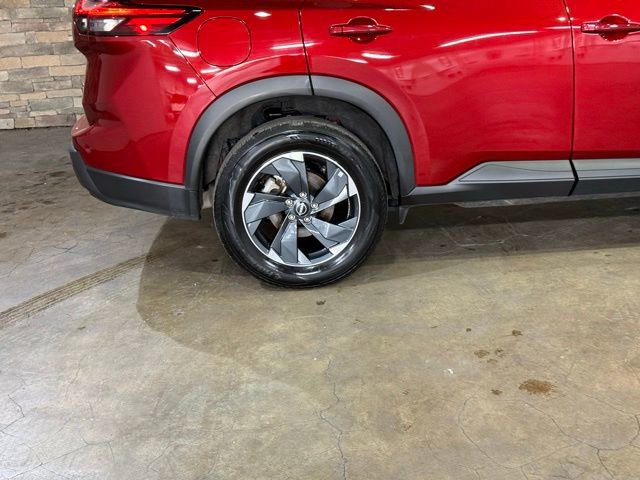 Certified 2025 Nissan Rogue SV image 5