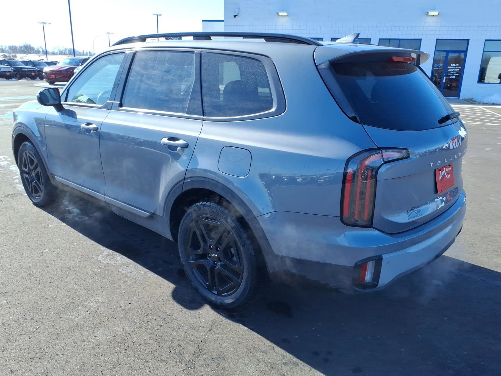 Used 2023 Kia Telluride EX X-Line image 3