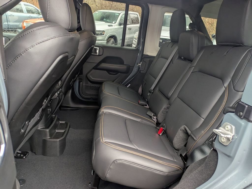 New 2026 Jeep Wrangler Unlimited Sahara image 23