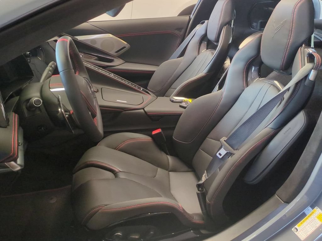 Used 2024 Chevrolet Corvette Stingray Premium Cpe w/ Z51 Performance Package RWD image 20