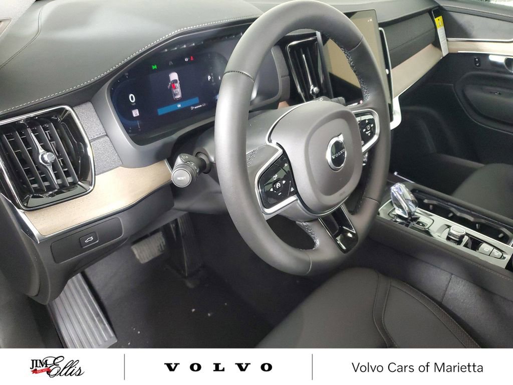 New 2025 Volvo XC90 B6 Core w/ Climate Package image 25