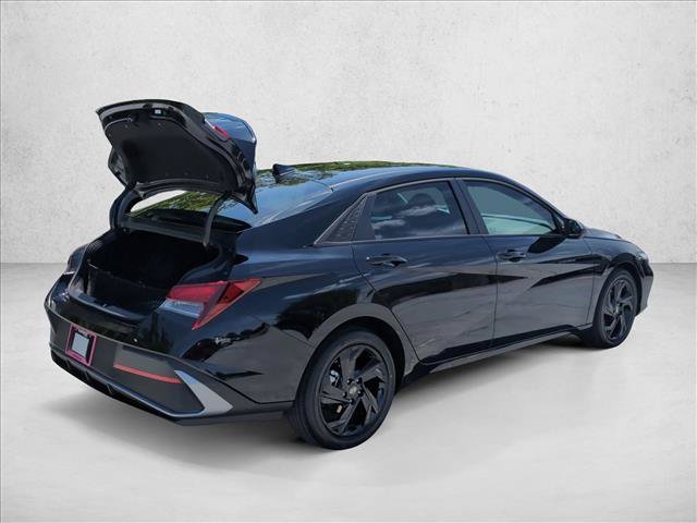 New 2026 Hyundai Elantra Sport FWD image 2