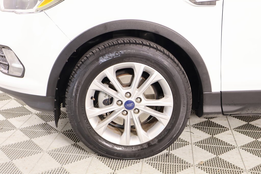 Used 2019 Ford Escape SE image 17