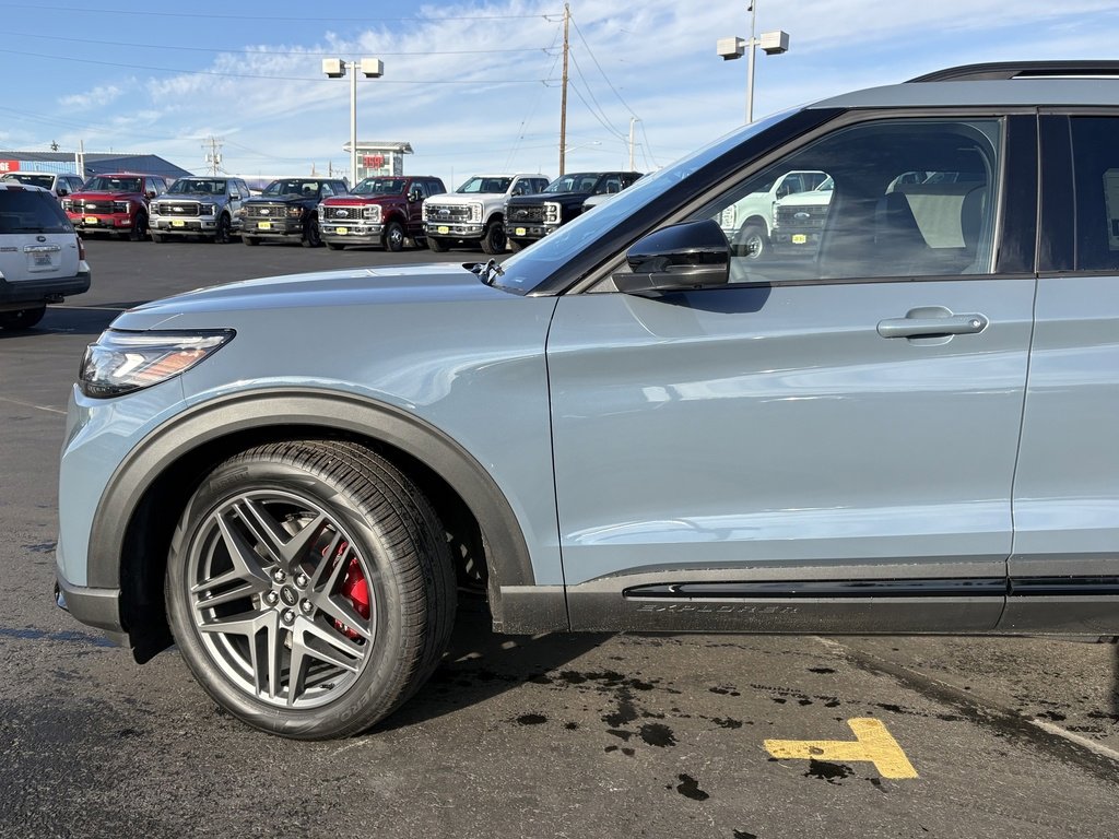 New 2026 Ford Explorer ST w/ Sun And Sound Package image 13