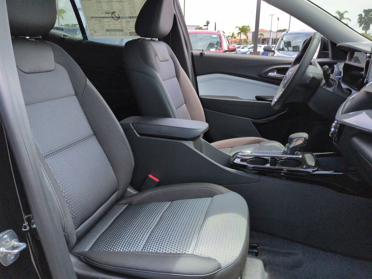 New 2026 Chevrolet Trax LT w/ Driver Confidence Package FWD image 29
